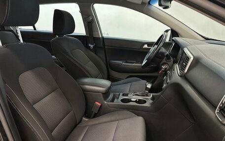 KIA Sportage IV рестайлинг, 2018 год, 1 990 000 рублей, 15 фотография