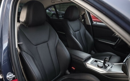 BMW 3 серия, 2021 год, 3 599 000 рублей, 29 фотография