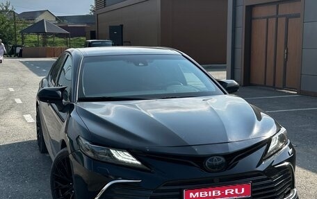 Toyota Camry, 2018 год, 2 200 000 рублей, 1 фотография