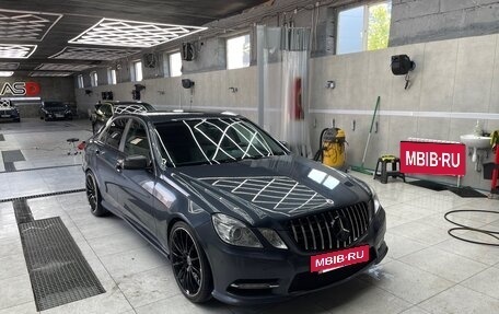 Mercedes-Benz E-Класс, 2011 год, 1 550 000 рублей, 2 фотография