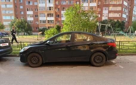 Hyundai Solaris II рестайлинг, 2011 год, 635 000 рублей, 4 фотография