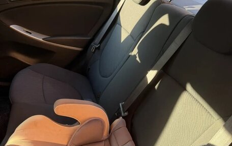 Hyundai Solaris II рестайлинг, 2011 год, 635 000 рублей, 9 фотография