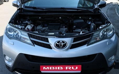 Toyota RAV4, 2014 год, 2 377 000 рублей, 10 фотография