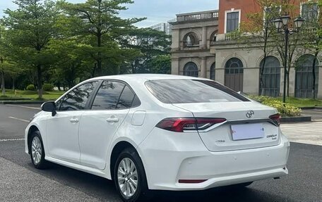 Toyota Corolla, 2022 год, 1 250 000 рублей, 5 фотография