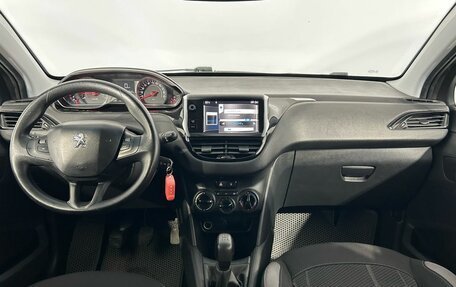 Peugeot 208 II, 2013 год, 375 000 рублей, 15 фотография
