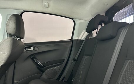 Peugeot 208 II, 2013 год, 375 000 рублей, 18 фотография