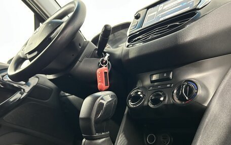 Peugeot 208 II, 2013 год, 375 000 рублей, 21 фотография
