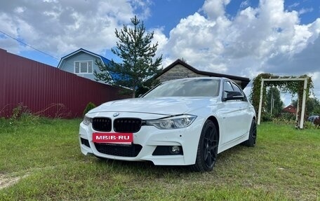 BMW 3 серия, 2012 год, 1 700 000 рублей, 3 фотография