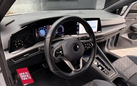 Volkswagen Golf VIII, 2022 год, 2 150 000 рублей, 9 фотография