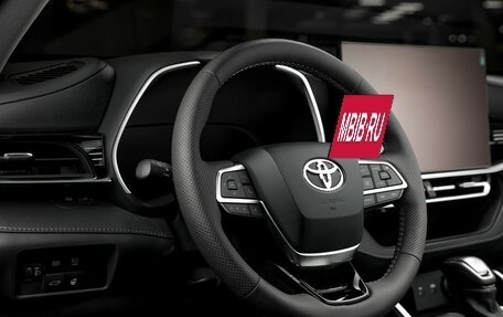 Toyota Highlander, 2026 год, 5 690 000 рублей, 15 фотография