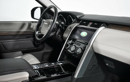 Land Rover Discovery IV, 2017 год, 2 740 000 рублей, 16 фотография