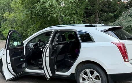 Cadillac SRX II рестайлинг, 2013 год, 1 250 000 рублей, 28 фотография