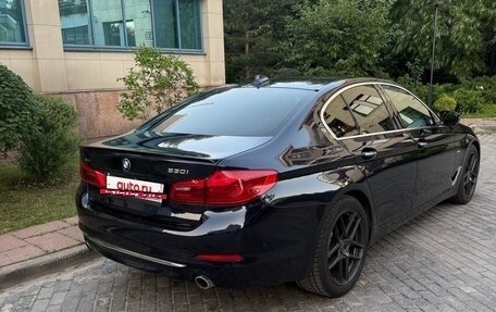 BMW 5 серия, 2018 год, 3 600 000 рублей, 6 фотография