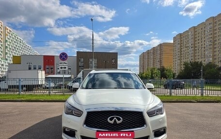 Infiniti QX60 I рестайлинг, 2017 год, 2 670 000 рублей, 12 фотография