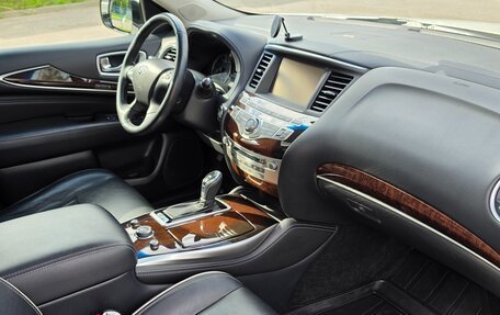 Infiniti QX60 I рестайлинг, 2017 год, 2 670 000 рублей, 34 фотография