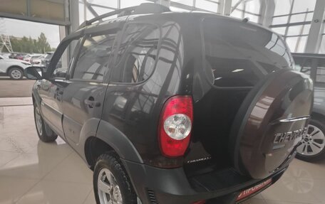Chevrolet Niva I рестайлинг, 2011 год, 409 000 рублей, 3 фотография