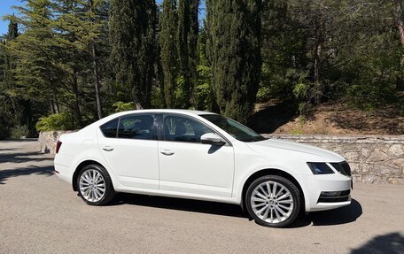 Skoda Octavia, 2018 год, 1 790 000 рублей, 10 фотография