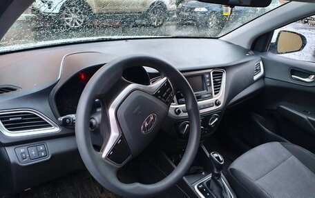 Hyundai Solaris II рестайлинг, 2021 год, 1 395 000 рублей, 6 фотография