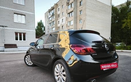 Opel Astra J, 2011 год, 820 000 рублей, 4 фотография