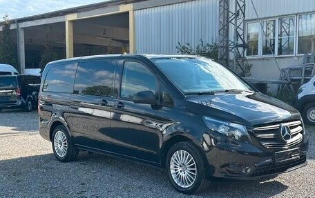 Mercedes-Benz Vito, 2023 год, 3 700 000 рублей, 3 фотография