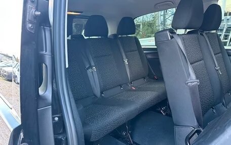Mercedes-Benz Vito, 2023 год, 3 700 000 рублей, 6 фотография
