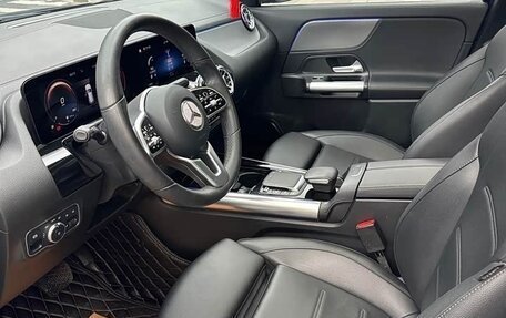 Mercedes-Benz GLA, 2023 год, 2 550 000 рублей, 16 фотография