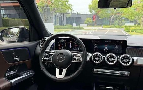 Mercedes-Benz GLB, 2022 год, 2 700 000 рублей, 8 фотография