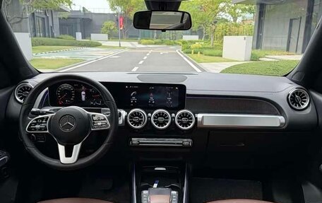 Mercedes-Benz GLB, 2022 год, 2 700 000 рублей, 7 фотография