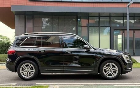 Mercedes-Benz GLB, 2022 год, 2 700 000 рублей, 4 фотография