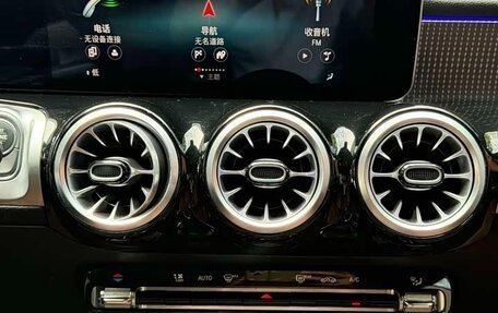 Mercedes-Benz GLB, 2022 год, 2 700 000 рублей, 11 фотография