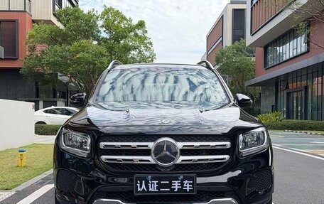 Mercedes-Benz GLB, 2022 год, 2 700 000 рублей, 2 фотография