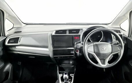 Honda Fit III, 2016 год, 870 000 рублей, 5 фотография
