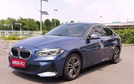 BMW 1 серия, 2023 год, 1 900 000 рублей, 1 фотография