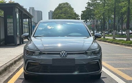 Volkswagen Golf VIII, 2023 год, 2 250 000 рублей, 2 фотография