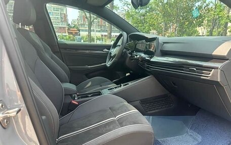 Volkswagen Golf VIII, 2023 год, 2 250 000 рублей, 8 фотография