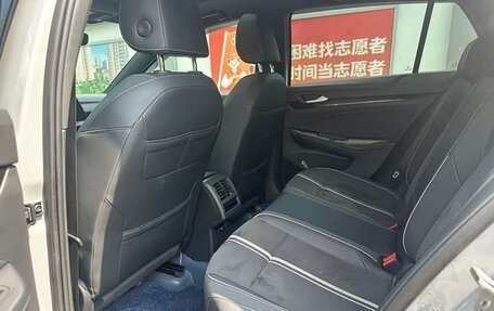 Volkswagen Golf VIII, 2023 год, 2 250 000 рублей, 13 фотография