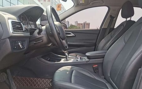 BMW 1 серия, 2023 год, 1 900 000 рублей, 10 фотография