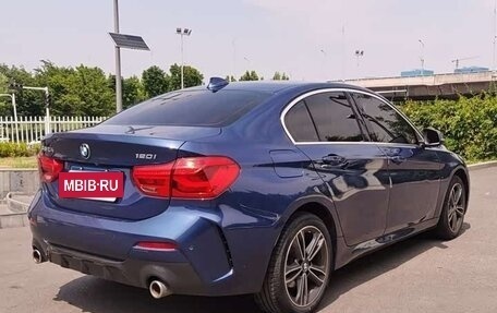 BMW 1 серия, 2023 год, 1 900 000 рублей, 4 фотография