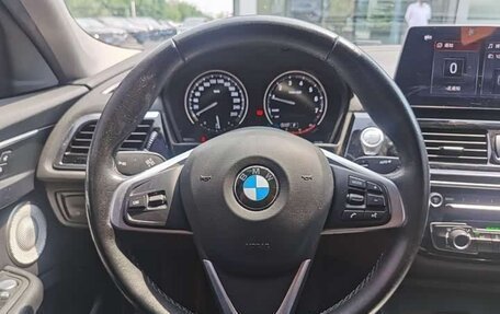 BMW 1 серия, 2023 год, 1 900 000 рублей, 17 фотография