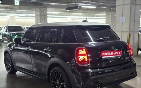 MINI Hatch, 2023 год, 2 050 000 рублей, 3 фотография