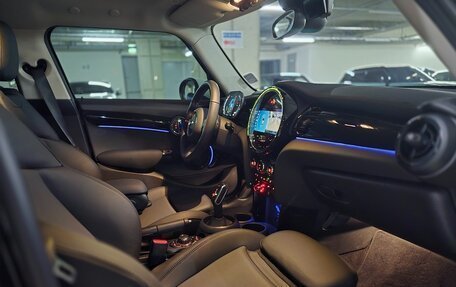 MINI Hatch, 2023 год, 2 050 000 рублей, 9 фотография