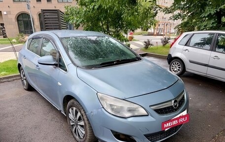 Opel Astra J, 2010 год, 450 000 рублей, 2 фотография