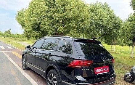 Volkswagen Tiguan II, 2022 год, 2 773 000 рублей, 7 фотография
