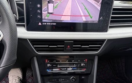 Volkswagen Tiguan II, 2022 год, 2 773 000 рублей, 16 фотография