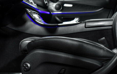 Mercedes-Benz E-Класс, 2021 год, 3 860 000 рублей, 13 фотография