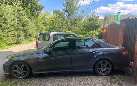 Mercedes-Benz E-Класс, 2011 год, 1 350 000 рублей, 4 фотография