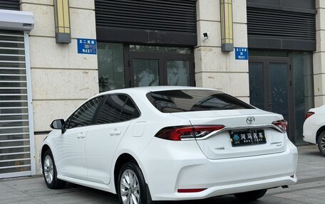 Toyota Corolla, 2022 год, 1 700 000 рублей, 5 фотография