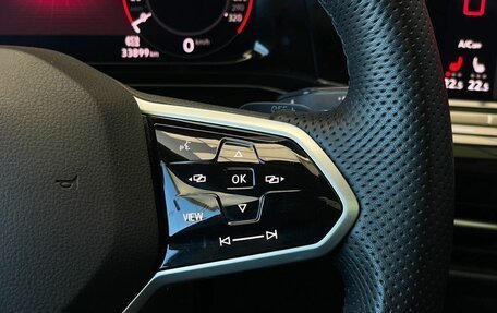 Volkswagen Golf VIII, 2022 год, 2 014 000 рублей, 28 фотография