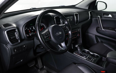 KIA Sportage IV рестайлинг, 2018 год, 1 808 000 рублей, 16 фотография