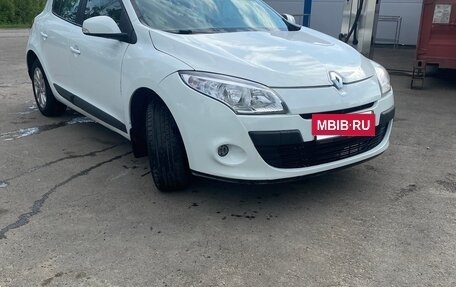 Renault Megane III, 2011 год, 580 000 рублей, 2 фотография